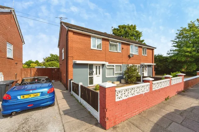 Johnston Avenue, Bootle, L20, photo 1