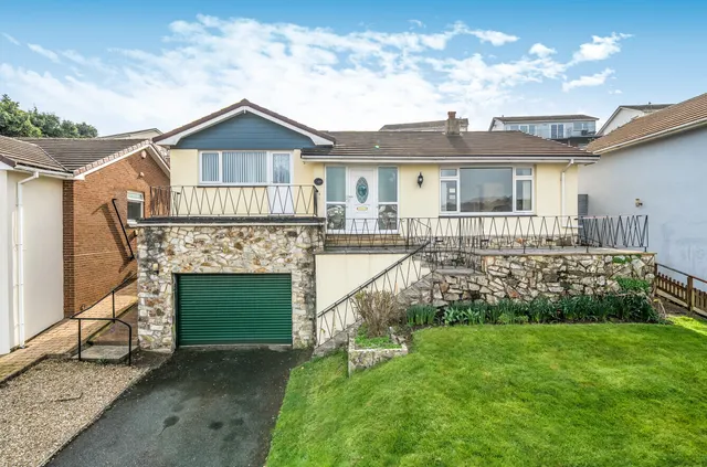 West Cliff Park Drive, Dawlish, Devon, EX7