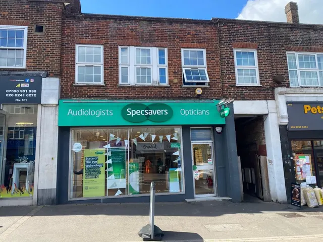 Central Road, Worcester Park, photo 1