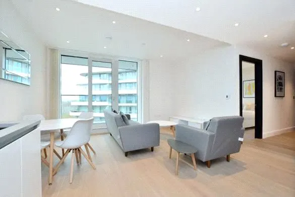 Queenstown Road, London, SW11, photo 3