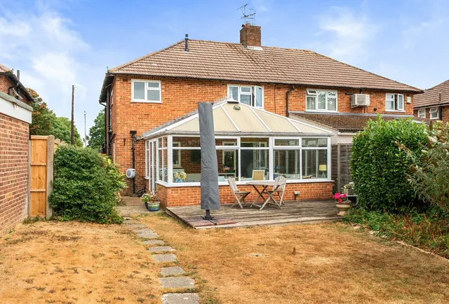 Photo 2 — Sangers Drive, Horley, RH6 8AL