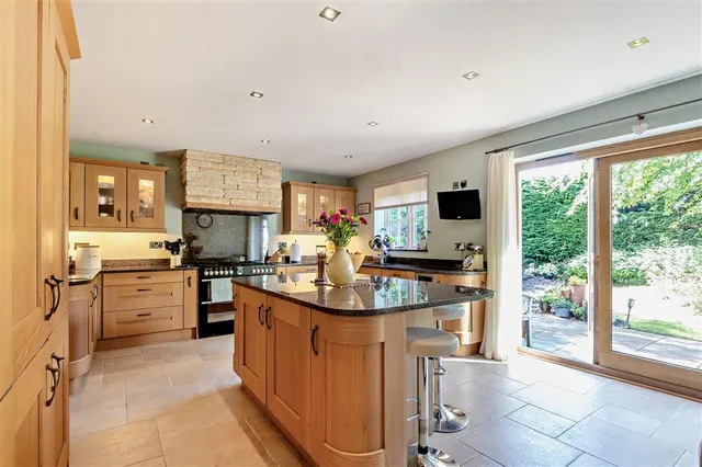 Martins Way, Orton Waterville, PE2, photo 3