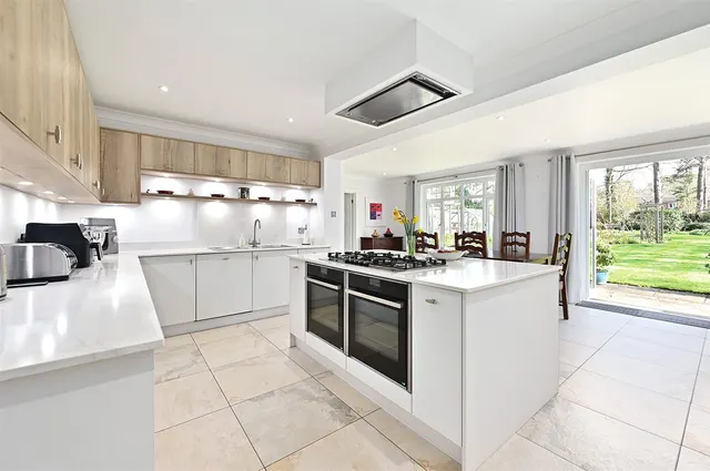Photo 3 — Vale Road, Ash Vale, Guildford, Surrey, GU12 5LW