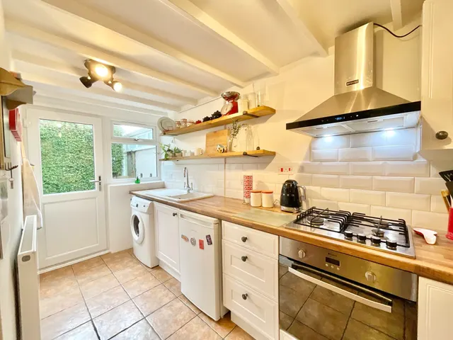 New Inn Row, Brocton, ST17, photo 3