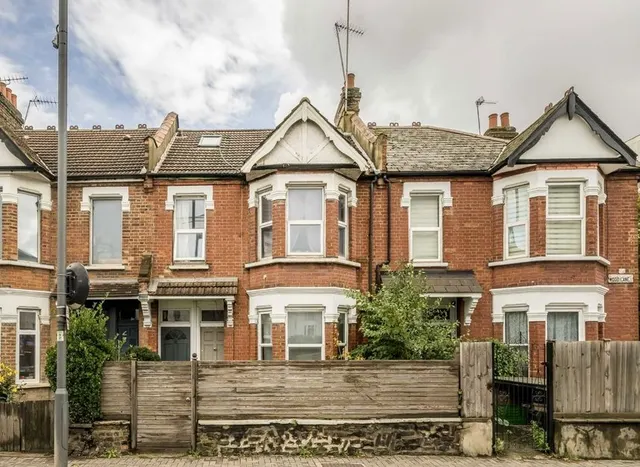 Pavilion Terrace, Shepherd's Bush, W12, photo 1