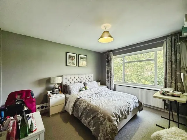 Hinton Close, Crowthorne, RG45, photo 3