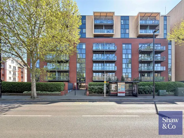London Road, Isleworth, photo 1