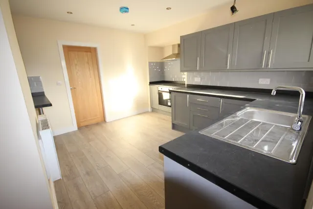 Balfour Street, Burton upon Trent, DE13, photo 1