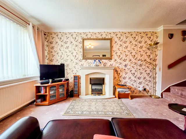 Photo 3 — Honiton Grove, Radcliffe, M26