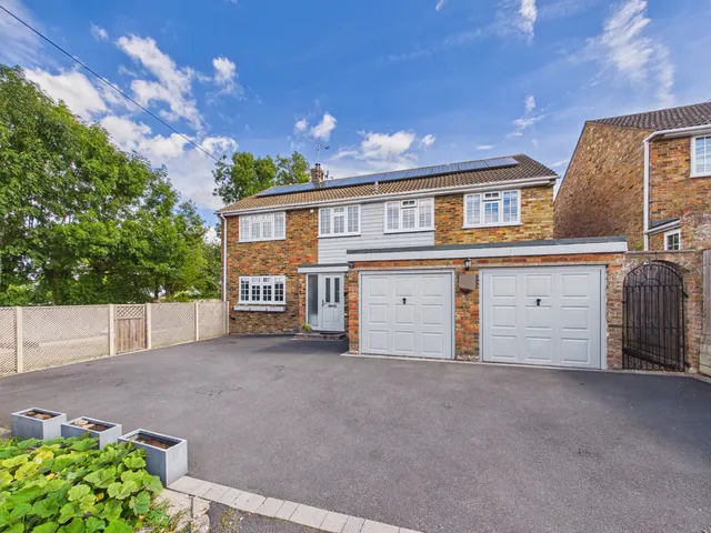 Perry Lane, Bledlow, HP27, photo 1