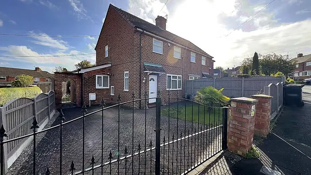 Grasmere Avenue, Newcastle, ST5, photo 1