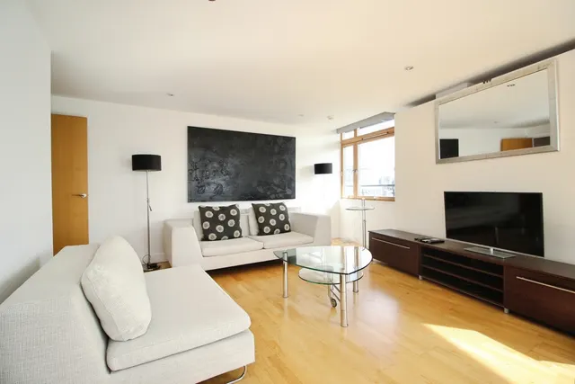 Armouries Way, Leeds, LS10, photo 2
