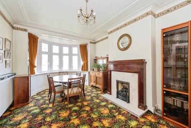 The Manor Drive, Worcester Park, KT4, photo 2