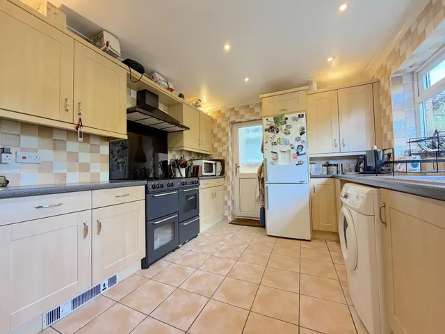 Dorchester Road, Shoal Hill, WS11, photo 3