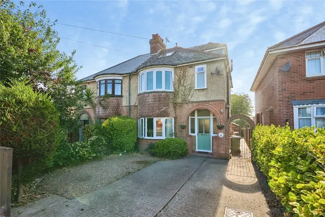 Place Road, Cowes, PO31, photo 1