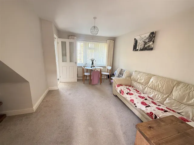 Buckingham Close, Stretton, DE13, photo 2
