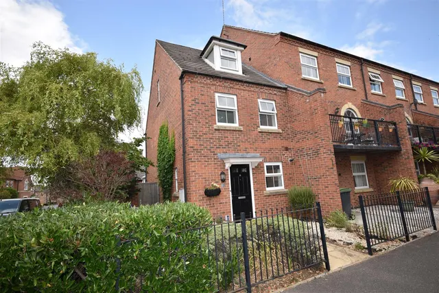 Kinross Road, Sleaford, photo 1