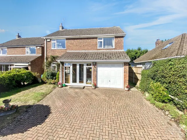 Lacton Way, Willesborough, TN24, photo 1