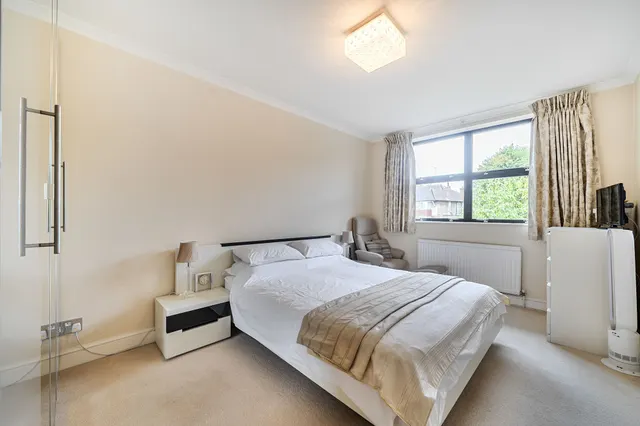 Barnet, EN5, photo 2