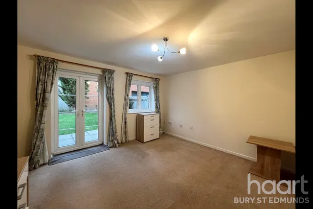 Liberty Close, IP32, photo 3