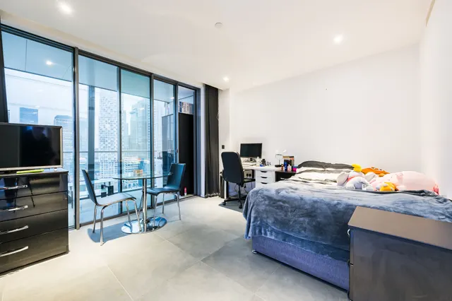 Photo 3 — Flat 1701, Dollar Bay Point, 3 Dollar Bay Place, London