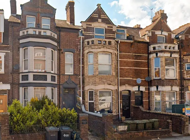 Alphington Street, Exeter, photo 1