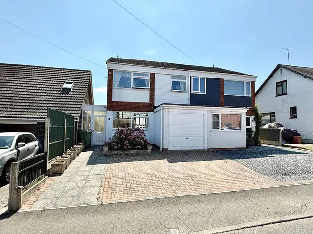 Woodbury Road, Stourport-on-Severn, Worcestershire, DY13 8XR, photo 1