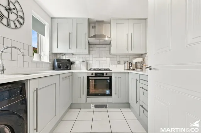 Photo 2 — Moulsham Lodge, Chelmsford, Essex