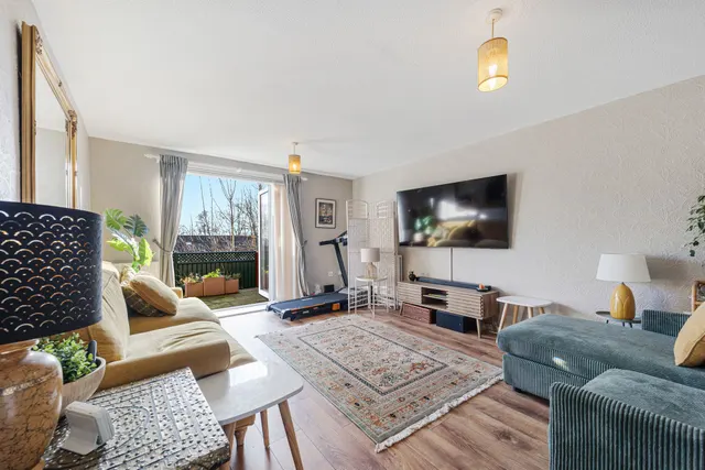 Photo 3 — Flat 1, Block H Norton Hill, Runcorn, Windmill Hill, WA7 6QF