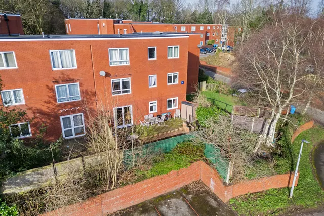 Flat 1, Block H Norton Hill, Runcorn, Windmill Hill, WA7 6QF, photo 1