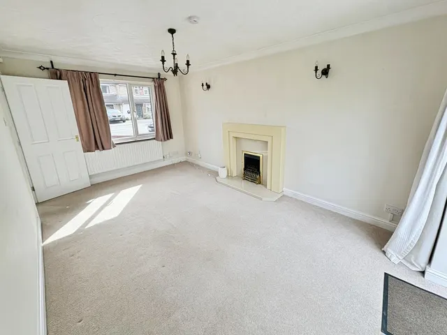 Newland Close, Nottingham, NG9, photo 3