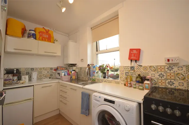 Photo 3 — Onega Terrace, Somerset, BA1 3AH