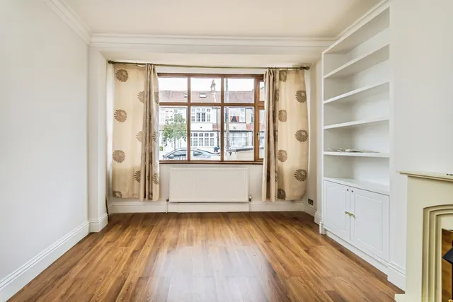 Photo 3 — Beckway Road, London, SW16