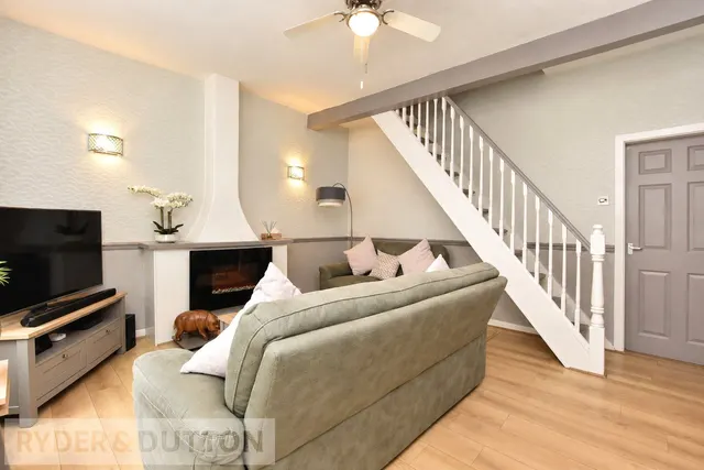 Holborn Street, Brimrod, OL11, photo 3