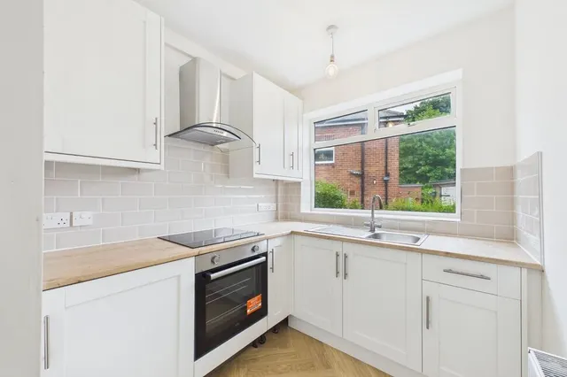 Photo 2 — Grange Park Road, Leeds, West Yorkshire, LS8