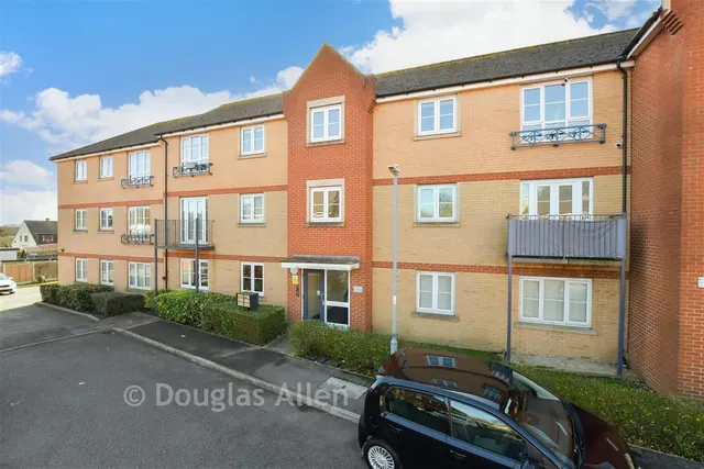 Bridge Road, Wickford, SS11, photo 1
