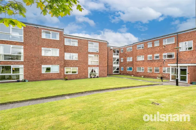 Northfield Road, Kings Norton, Birmingham, B30 1EA, photo 1