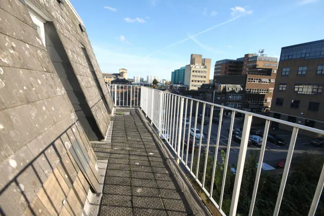 Photo 2 — George Street West, Luton, LU1