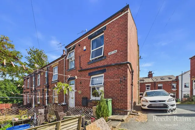 Sunny Bank, Churwell, Leeds, LS27, photo 1