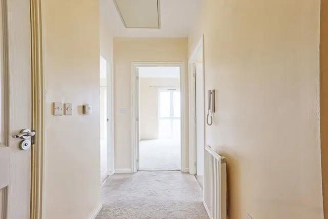 Falcon Avenue, South Ockendon, RM15, photo 3