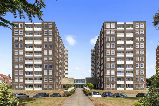 West Parade, Worthing, photo 1