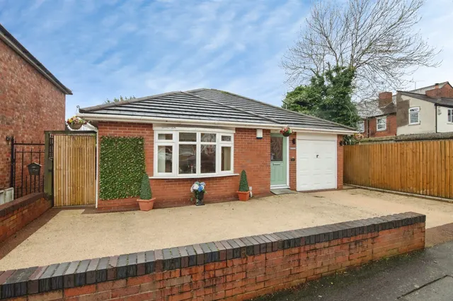Mackmillan Road, ROWLEY REGIS, photo 1