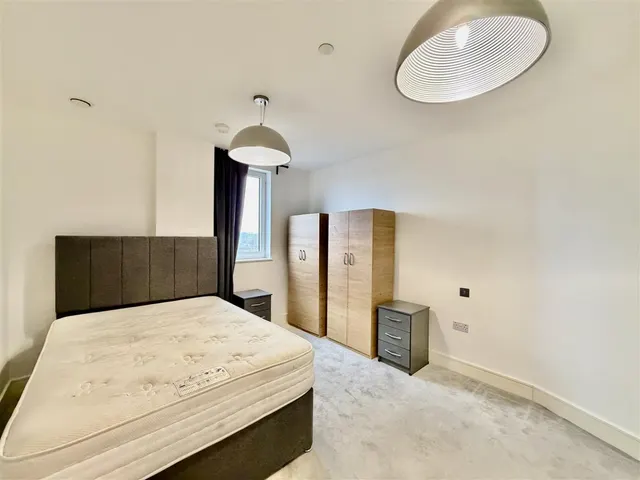 Healum Avenue, Southall, UB2, photo 3