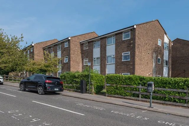 London, SE25, photo 1