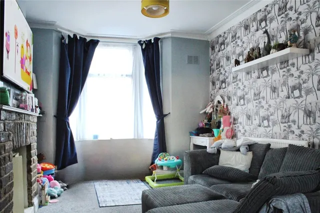 Wellesley Road, Sheerness, ME12, photo 2