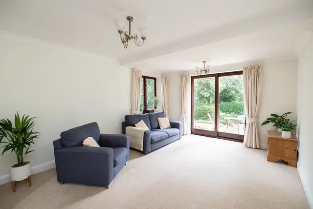 Harrowlands Park, Dorking, RH4, photo 2