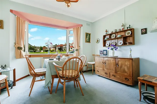 Photo 3 — Golf View, Bearsden, Glasgow, East Dunbartonshire, G61