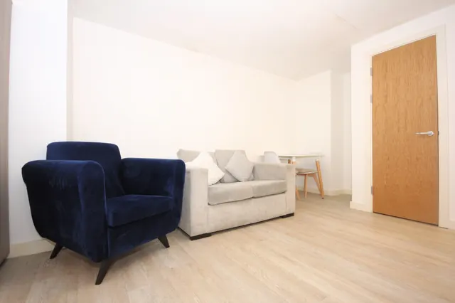 Cross Street, Preston, PR1, photo 1