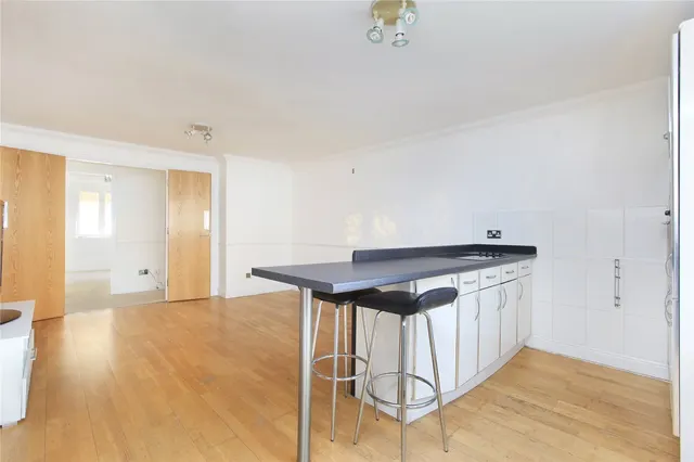 Cotton Row, Battersea, SW11, photo 2