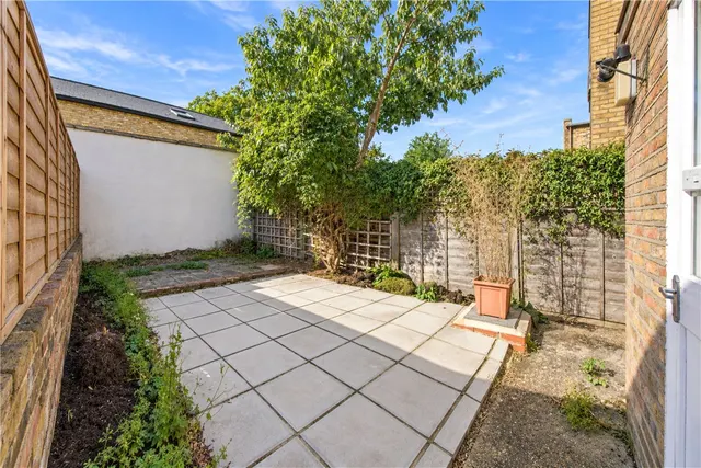 Princes Road, Richmond, TW10, photo 2